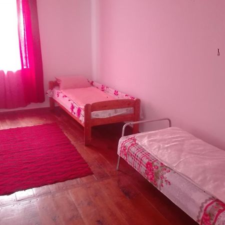 Halex5 Guest House Svidova Ngoại thất bức ảnh